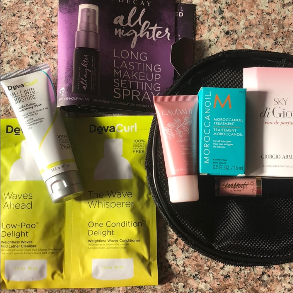 Sephora sample pack with mesh bag